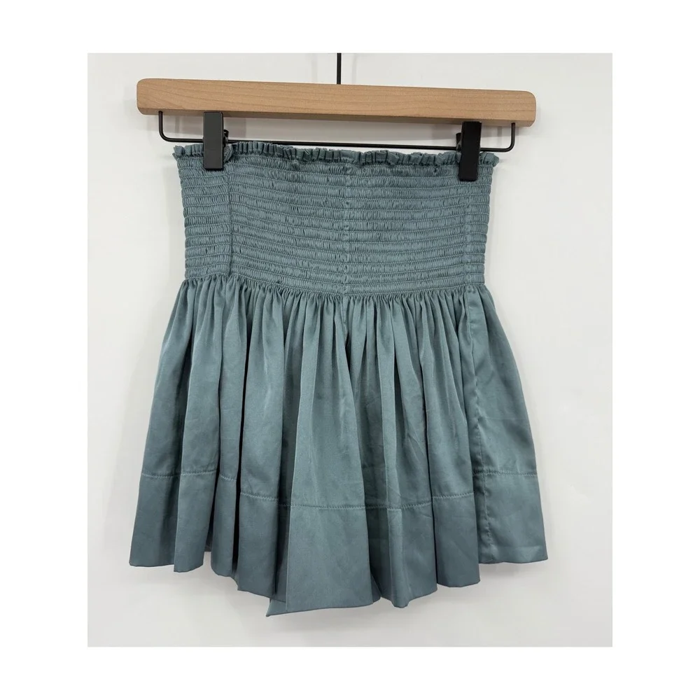 Natural Life Shorts Womens‎ Small Teal Smocked Waist Satin Boho Daisy Detail
